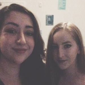 Meet your Posher, Chloe